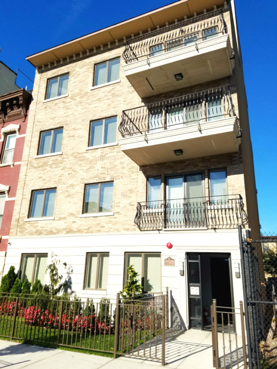 1117 Lafayette Avenue