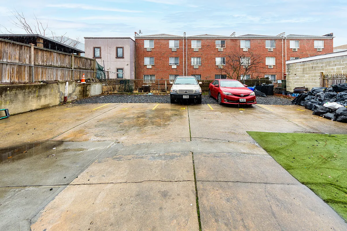 2876 Middletown Road